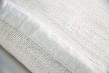 Load image into Gallery viewer, Chunky Weave White Cotton Queen Coverlet