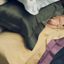 Load image into Gallery viewer, classic pillow shams  20" x 30"