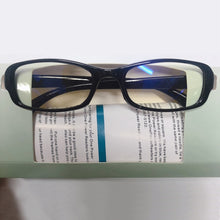 Load image into Gallery viewer, One Power Reading Glasses. Auto Adjusting Bifocal Presbyopia Glasses Resin Glasses Magnifier Eyeglasses High Quality Women Men
